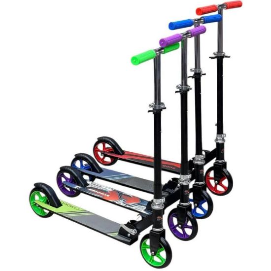 صورة سكوتر أطفال بعجلات ملونة